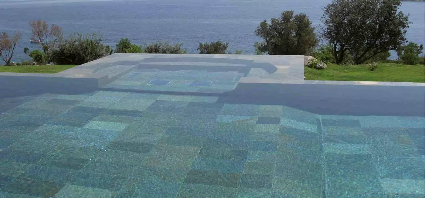 pietra piscina affioro